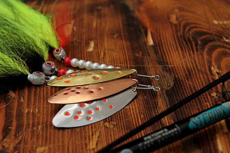 duża obrotówka na szczupaka